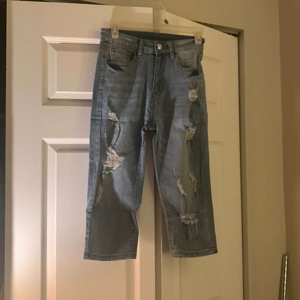Women’s jean capris